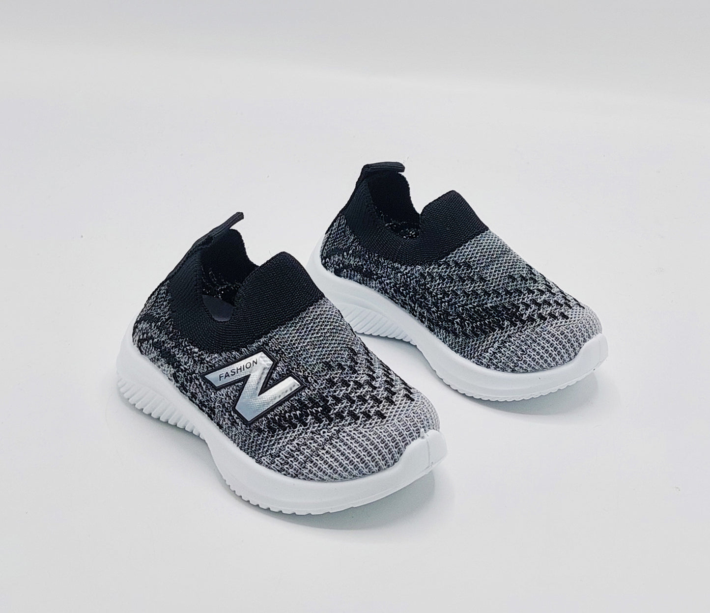 Easy-to-Wear Soft Comfortable Mesh Skechers for Kids - B126