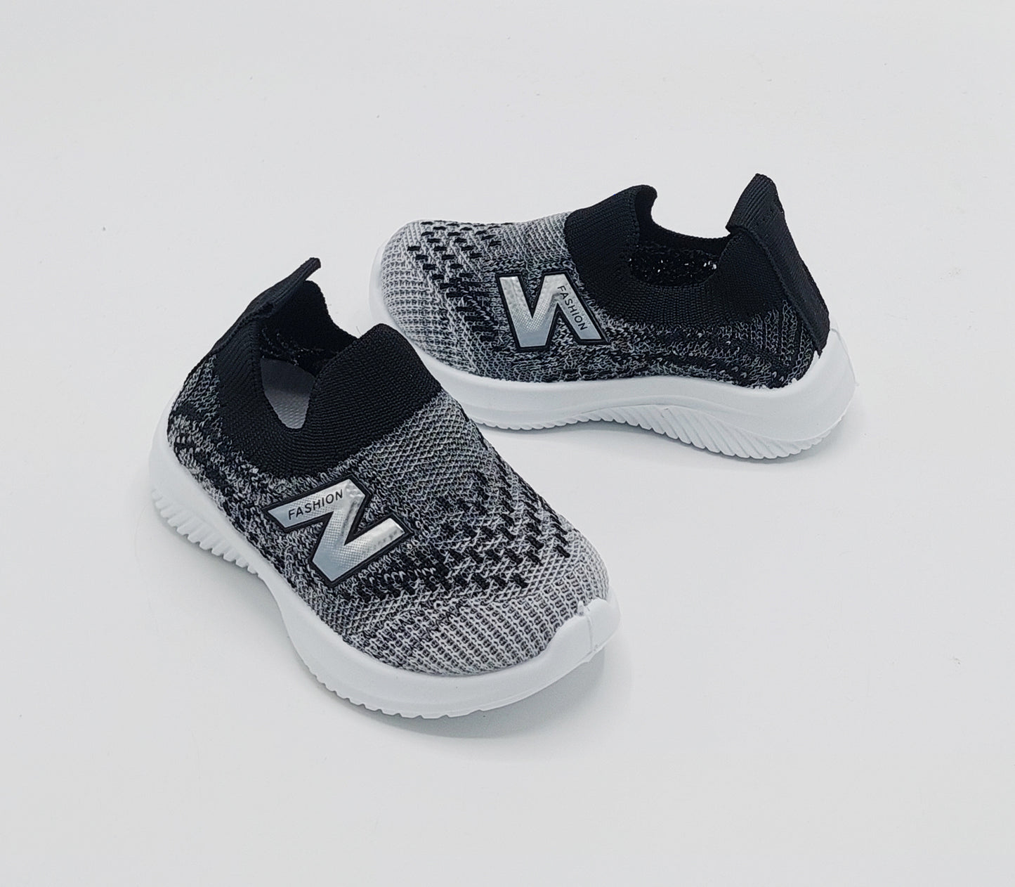 Easy-to-Wear Soft Comfortable Mesh Skechers for Kids - B126