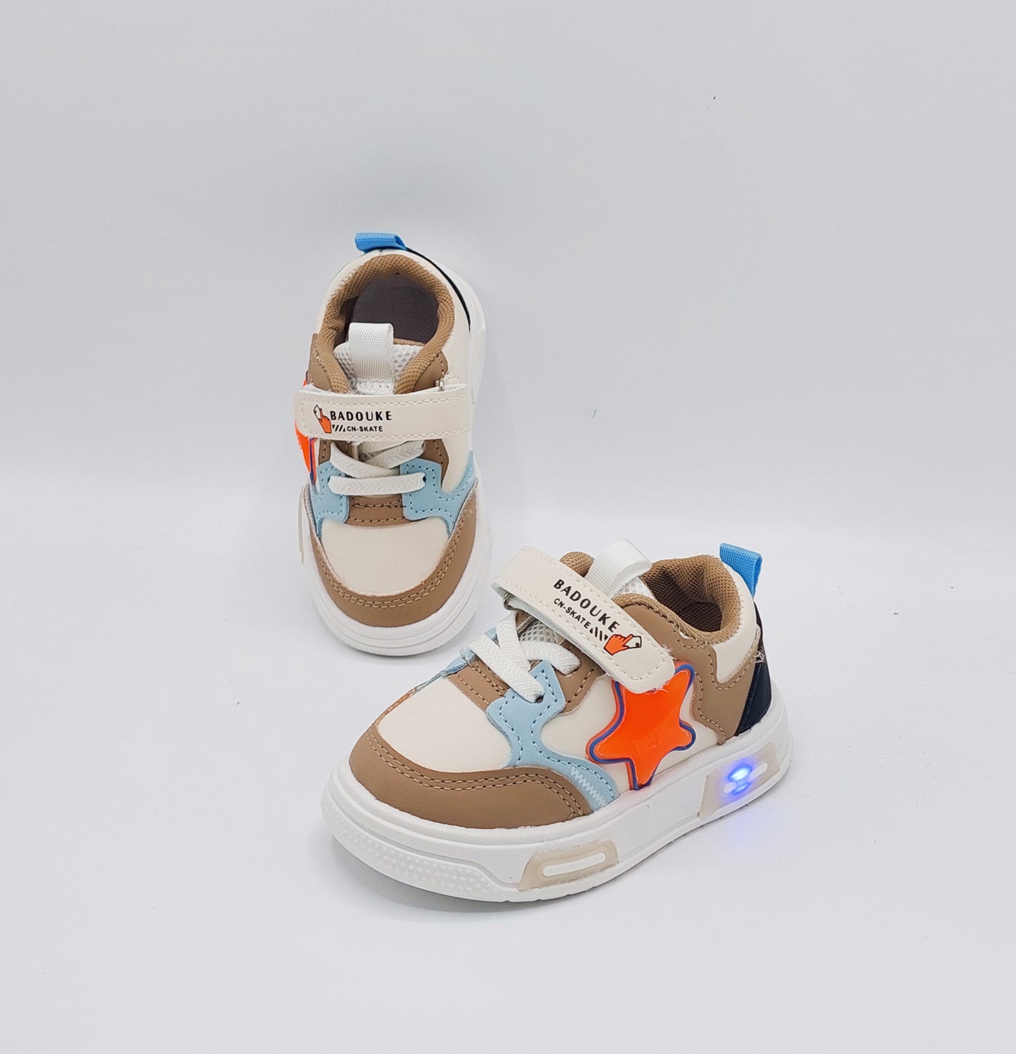 Lights in Sole Soft Sole Trendy Look Sneakers for Kids - NF1