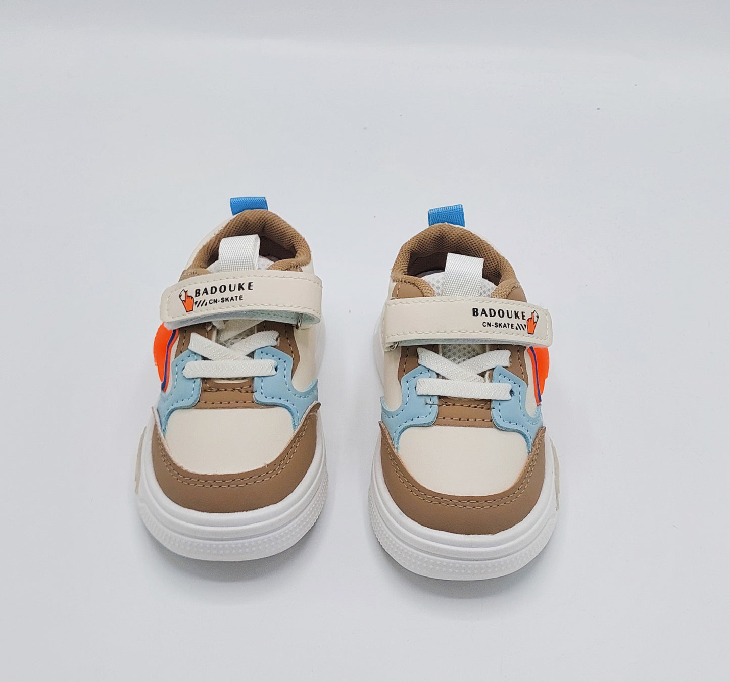 Lights in Sole Soft Sole Trendy Look Sneakers for Kids - NF1