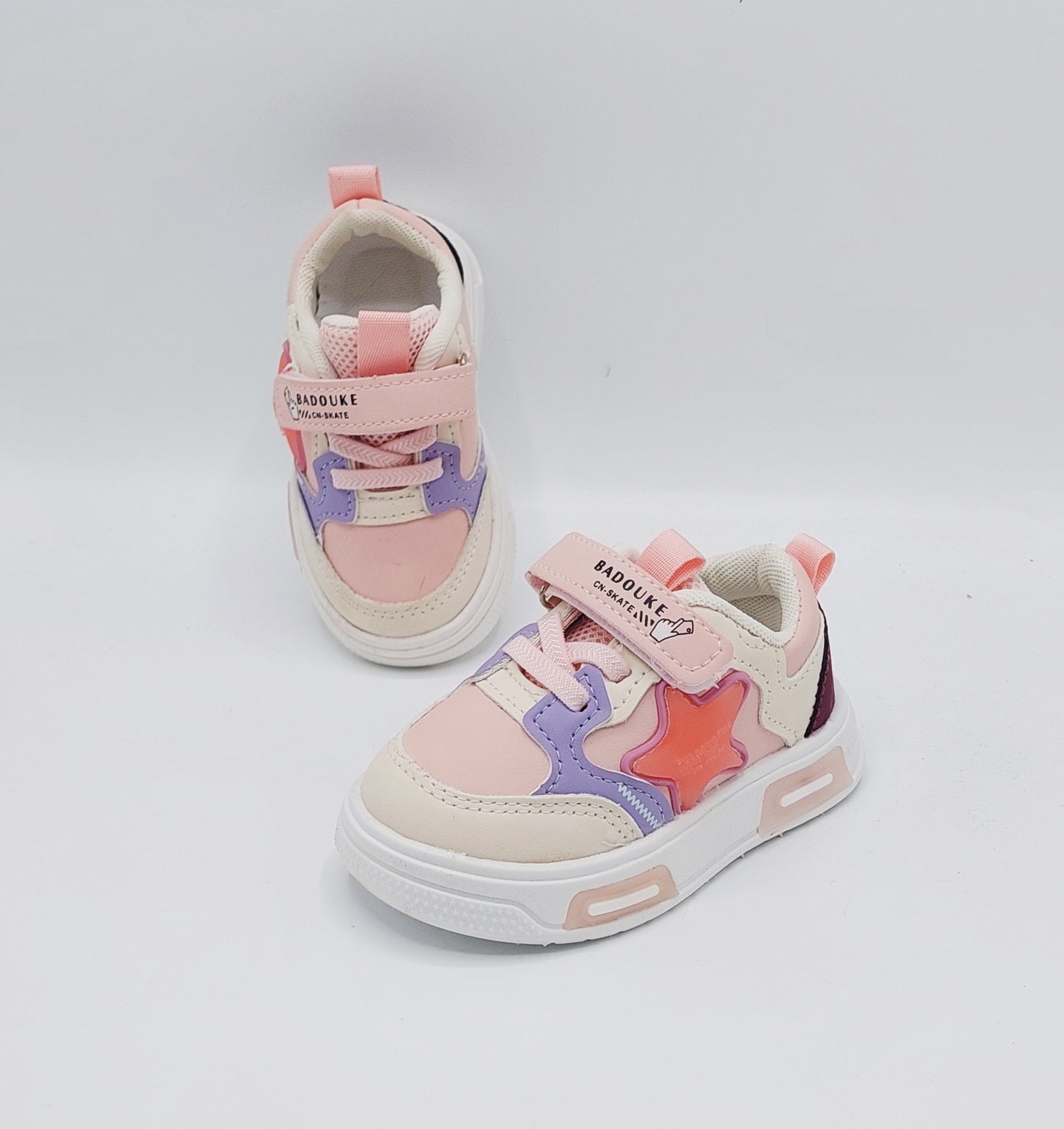 Lights in Sole Soft Sole Trendy Look Sneakers for Kids - NF1