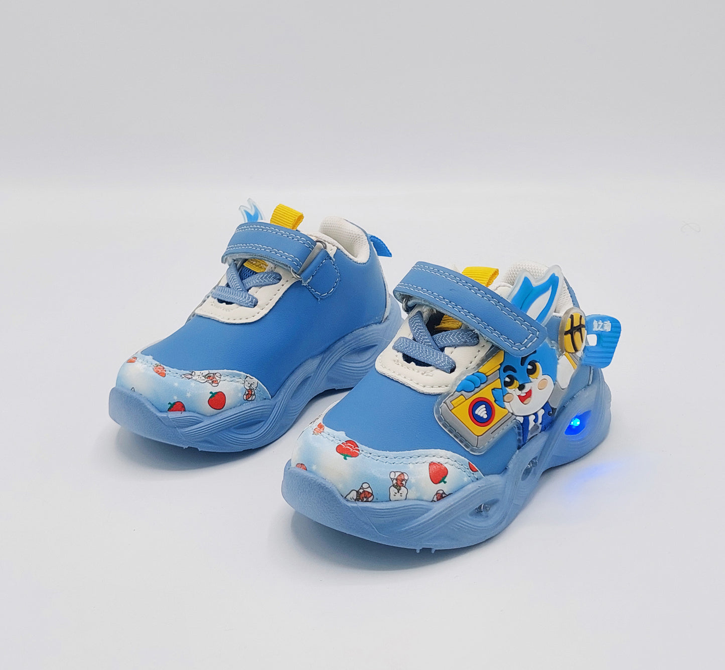 Lights in Sole Soft Sole Trendy Look Sneakers for Kids - MT14