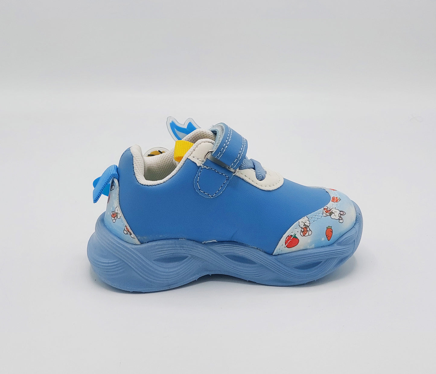 Lights in Sole Soft Sole Trendy Look Sneakers for Kids - MT14