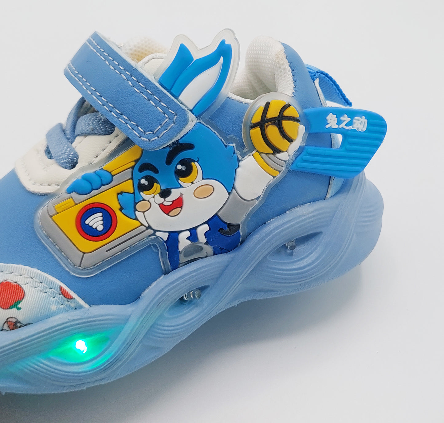 Lights in Sole Soft Sole Trendy Look Sneakers for Kids - MT14
