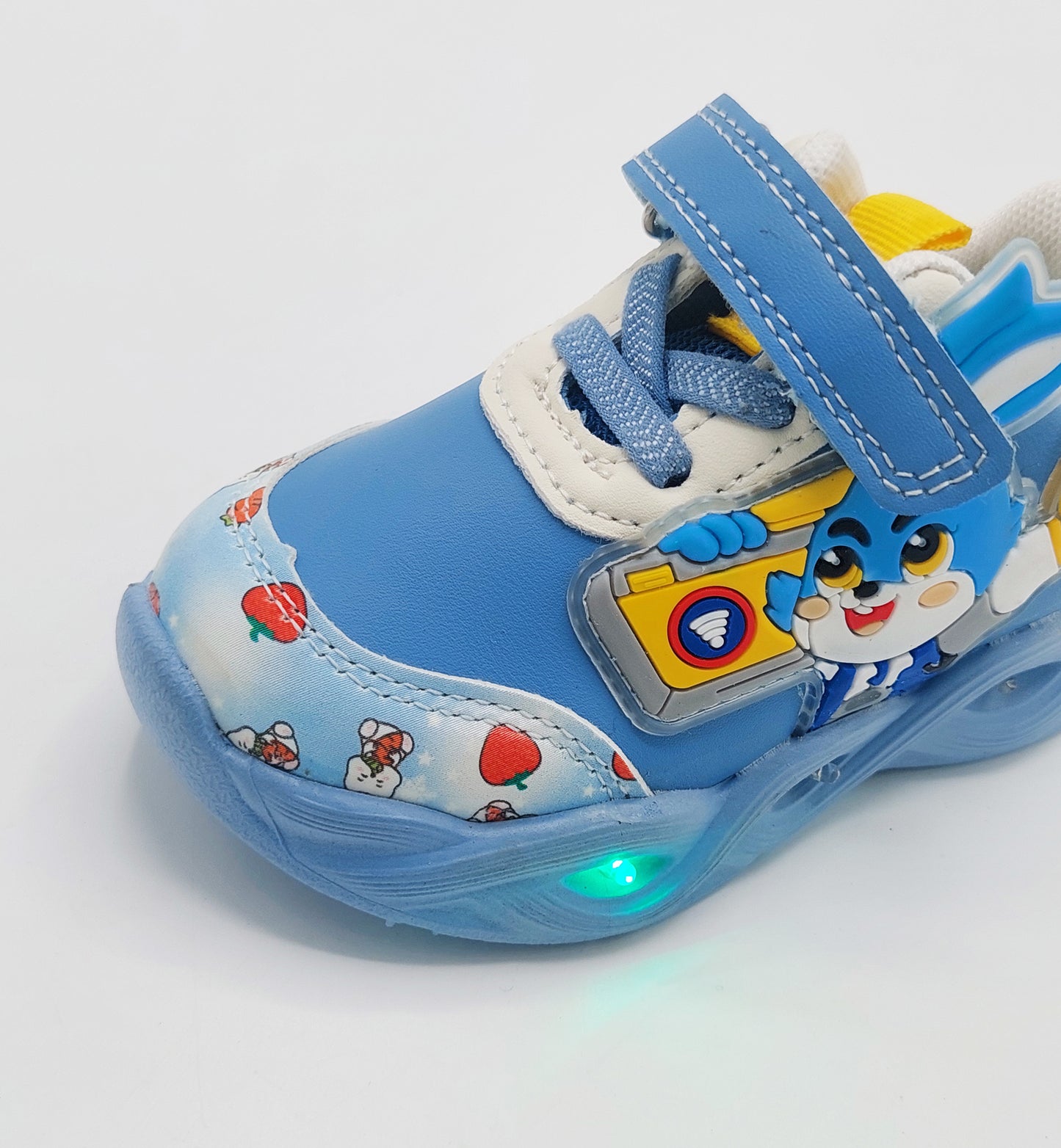 Lights in Sole Soft Sole Trendy Look Sneakers for Kids - MT14