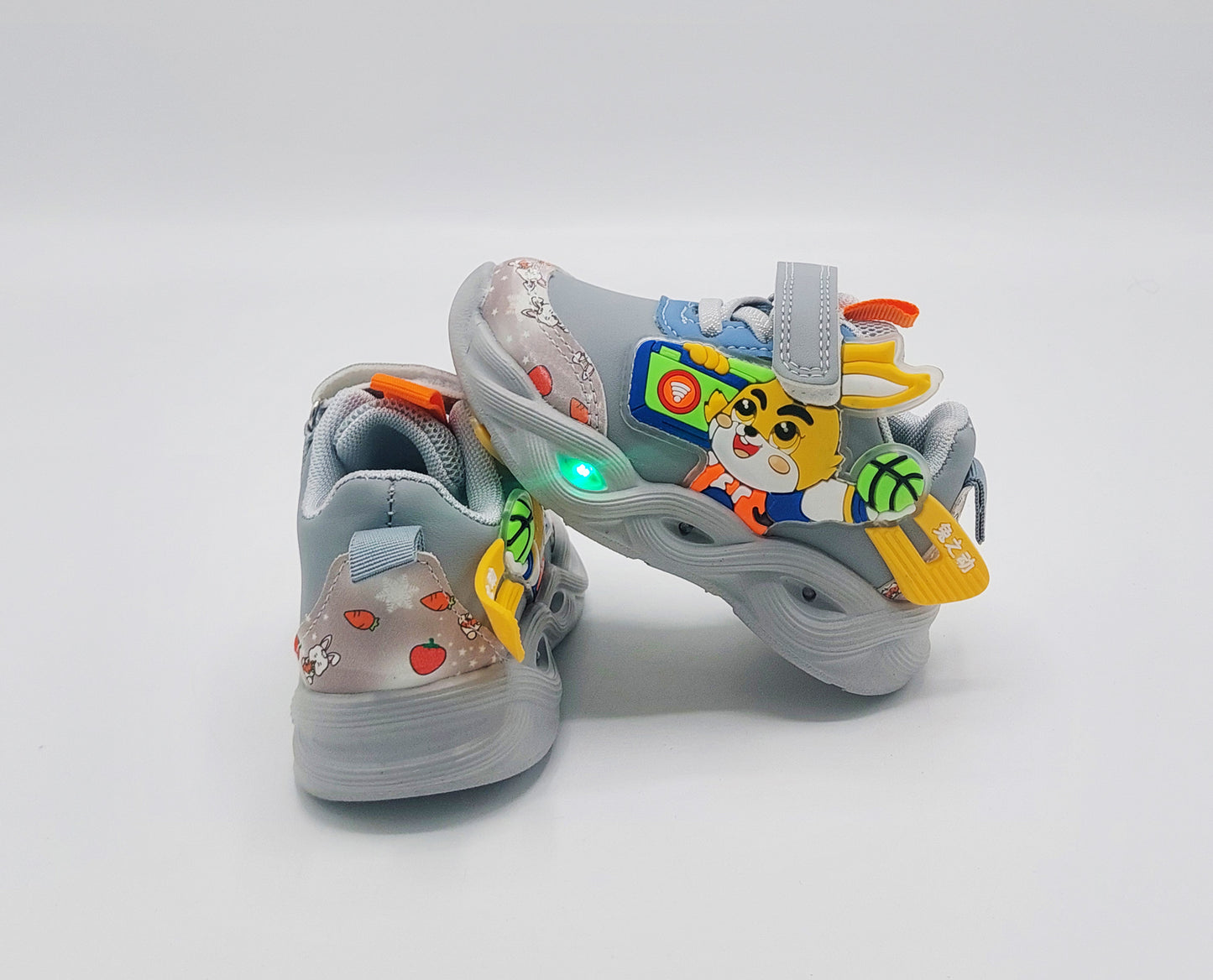Lights in Sole Soft Sole Trendy Look Sneakers for Kids - MT14