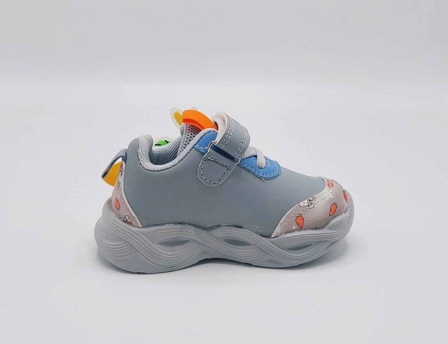 Lights in Sole Soft Sole Trendy Look Sneakers for Kids - MT14