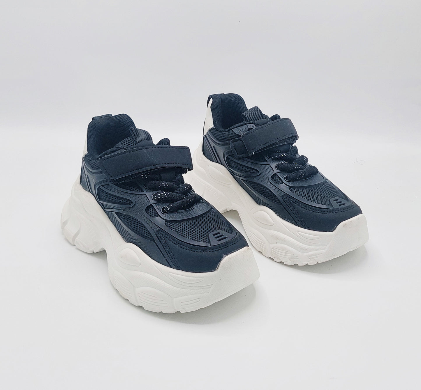 Women's Thick Sole Trendy Look Sneakers - Y-916 (Black)