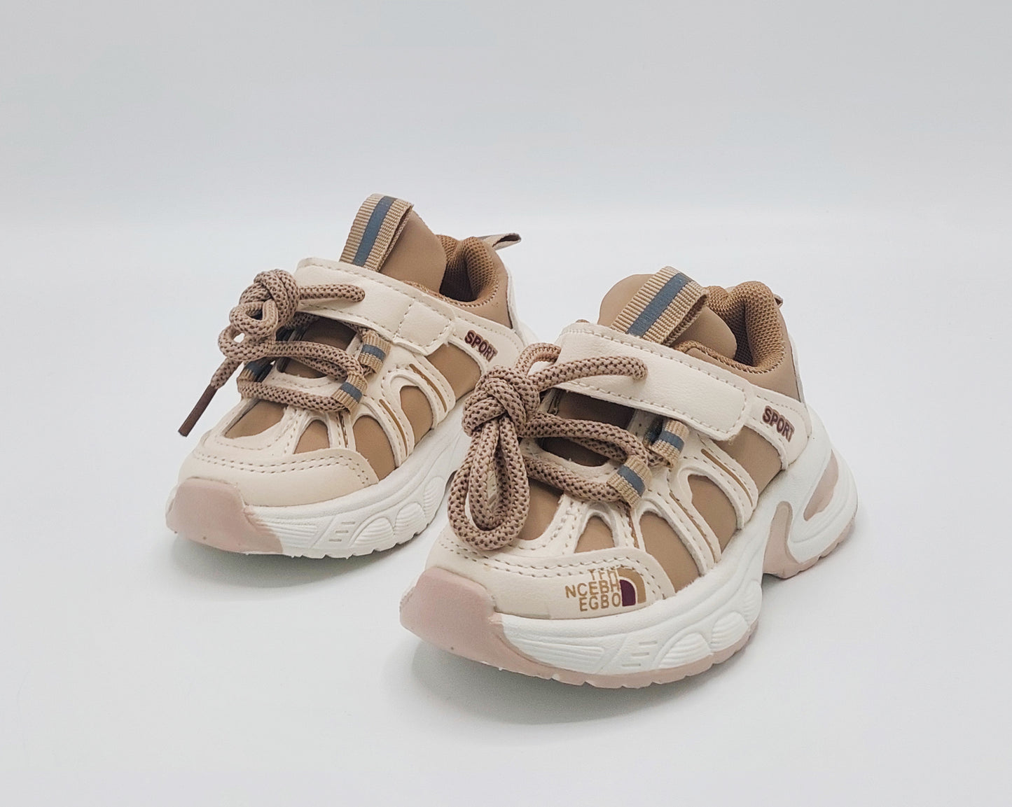 Light-Weight Trendy Look Soft Sole Sneakers for Kids - RY318
