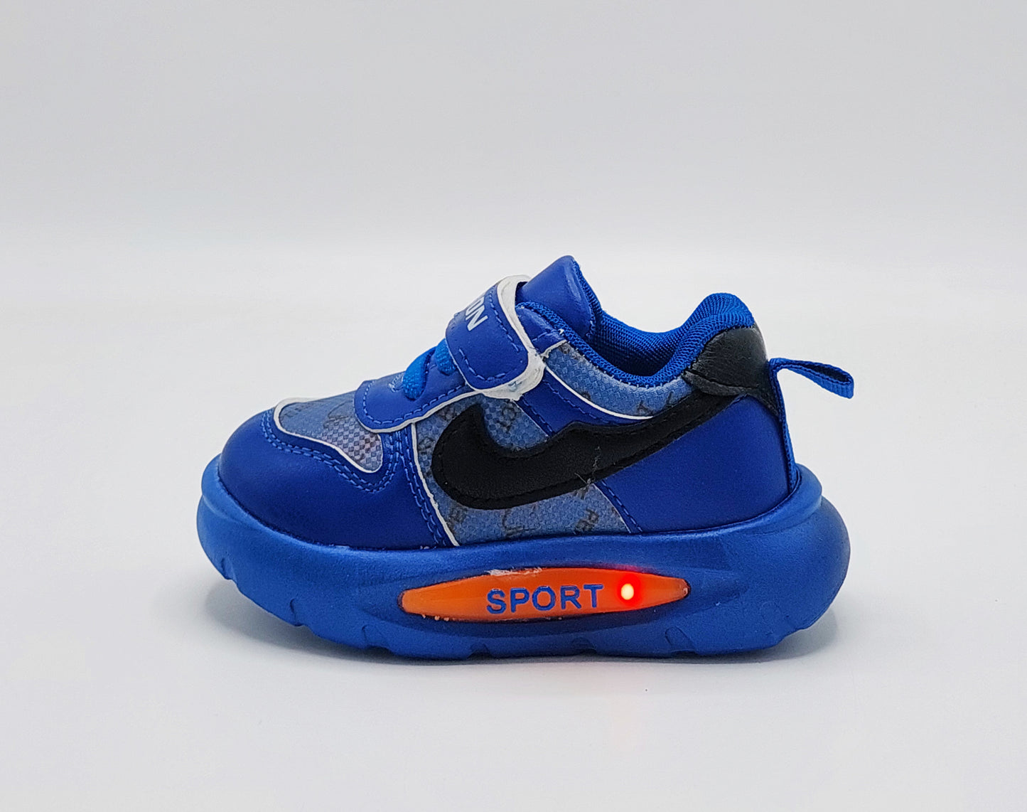 Lights in Sole Trendy Look Sneakers Shoes for Kids - F16