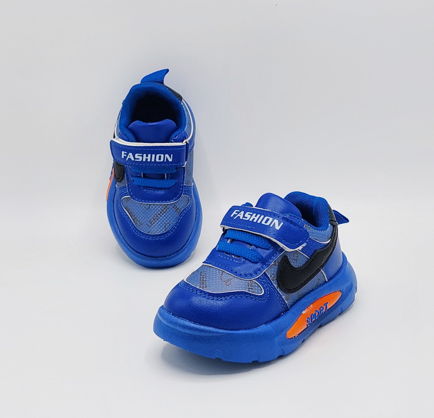 Lights in Sole Trendy Look Sneakers Shoes for Kids - F16
