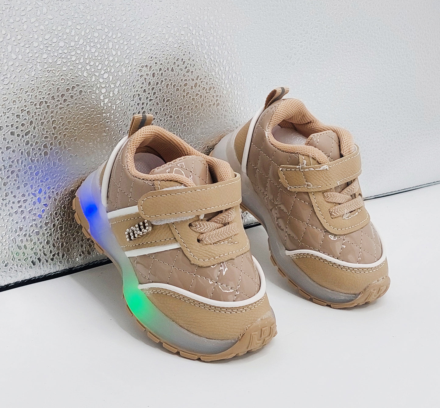 Lights in Sole Soft Trendy Look Sneakers Shoes for Kids - 3350