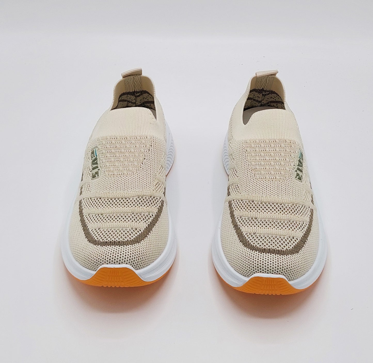 Premium Quality Soft Comfortable Sporty Look Sketchers Shoes for Men & Women - B192