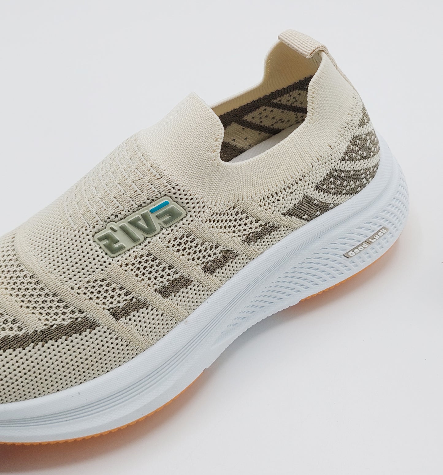 Premium Quality Soft Comfortable Sporty Look Sketchers Shoes for Men & Women - B192