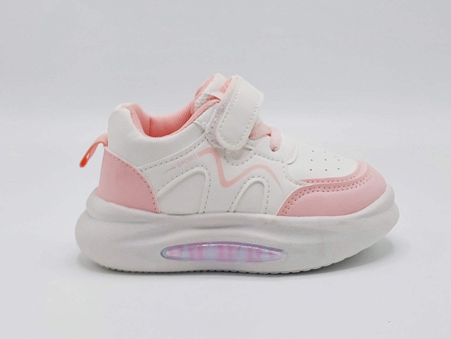 Lights in Sole Trendy Look Sneakers for Kids - LIO2