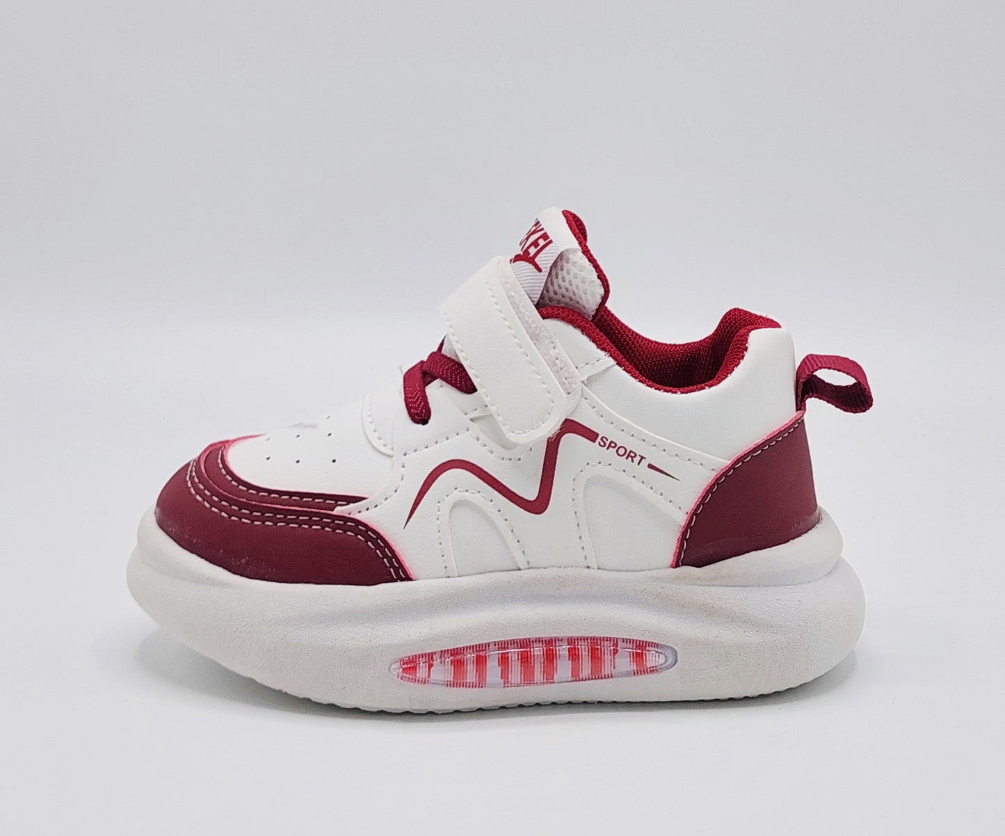 Lights in Sole Trendy Look Sneakers for Kids - LIO2