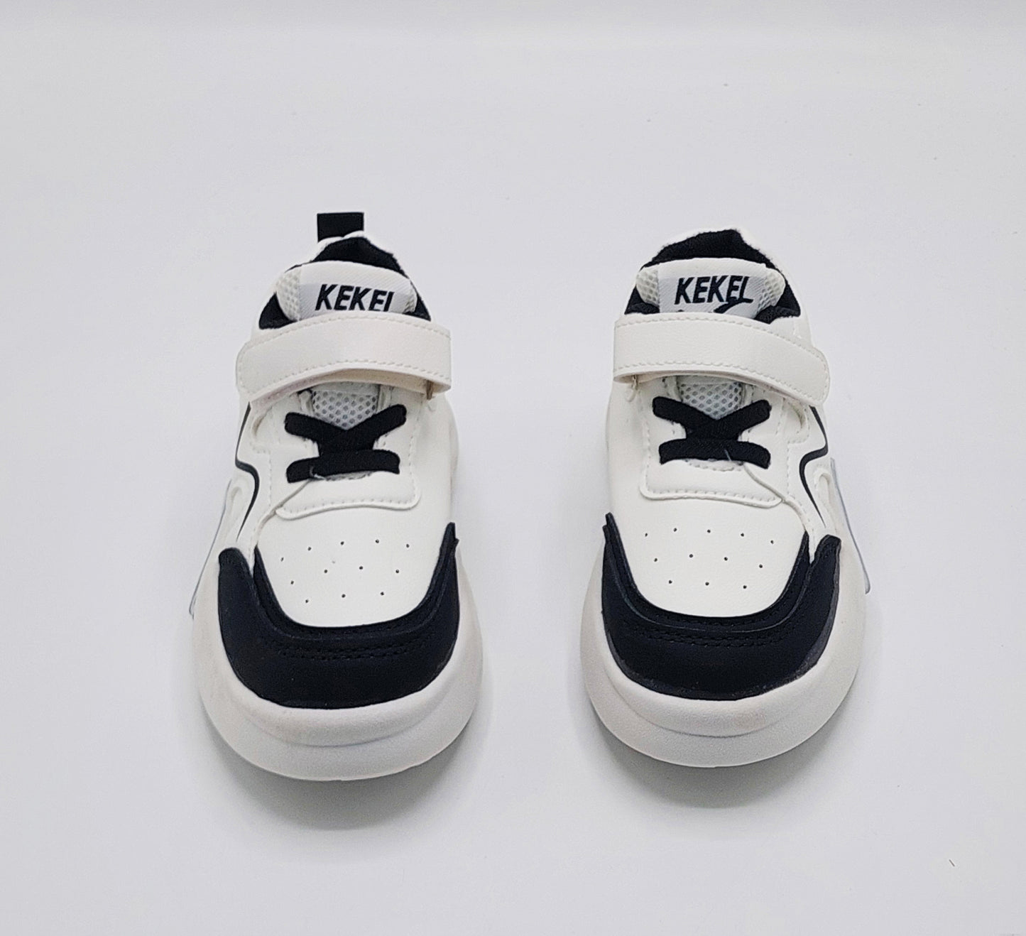 Lights in Sole Trendy Look Sneakers for Kids - LIO2