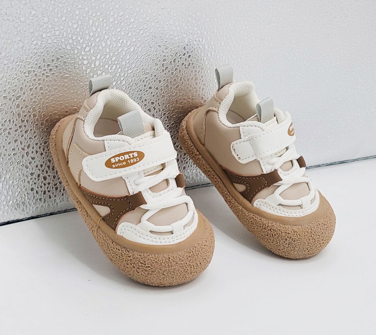 Soft Sole Trendy Look Shoes for Kids - BAT01