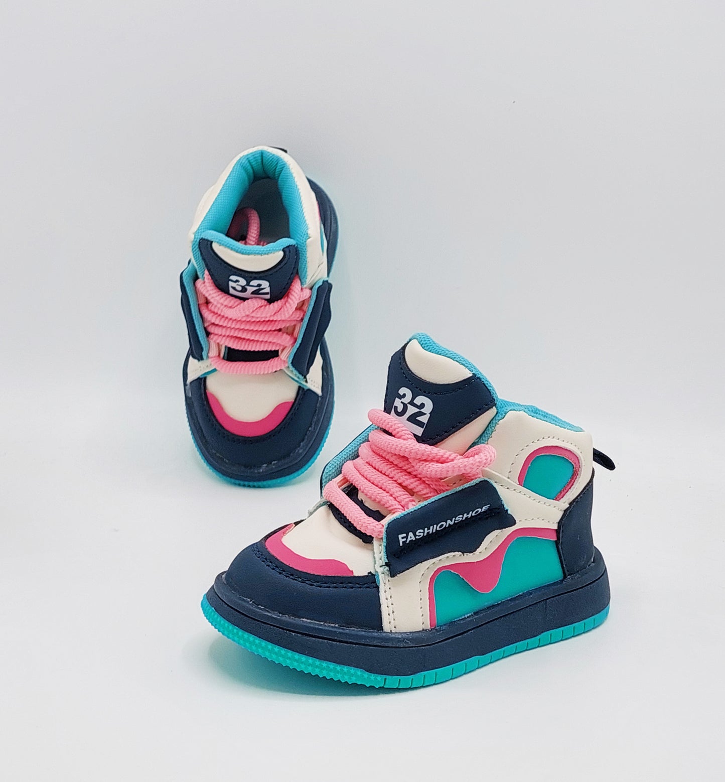 New Trendy Look Sneakers for Cool Kids - YP3