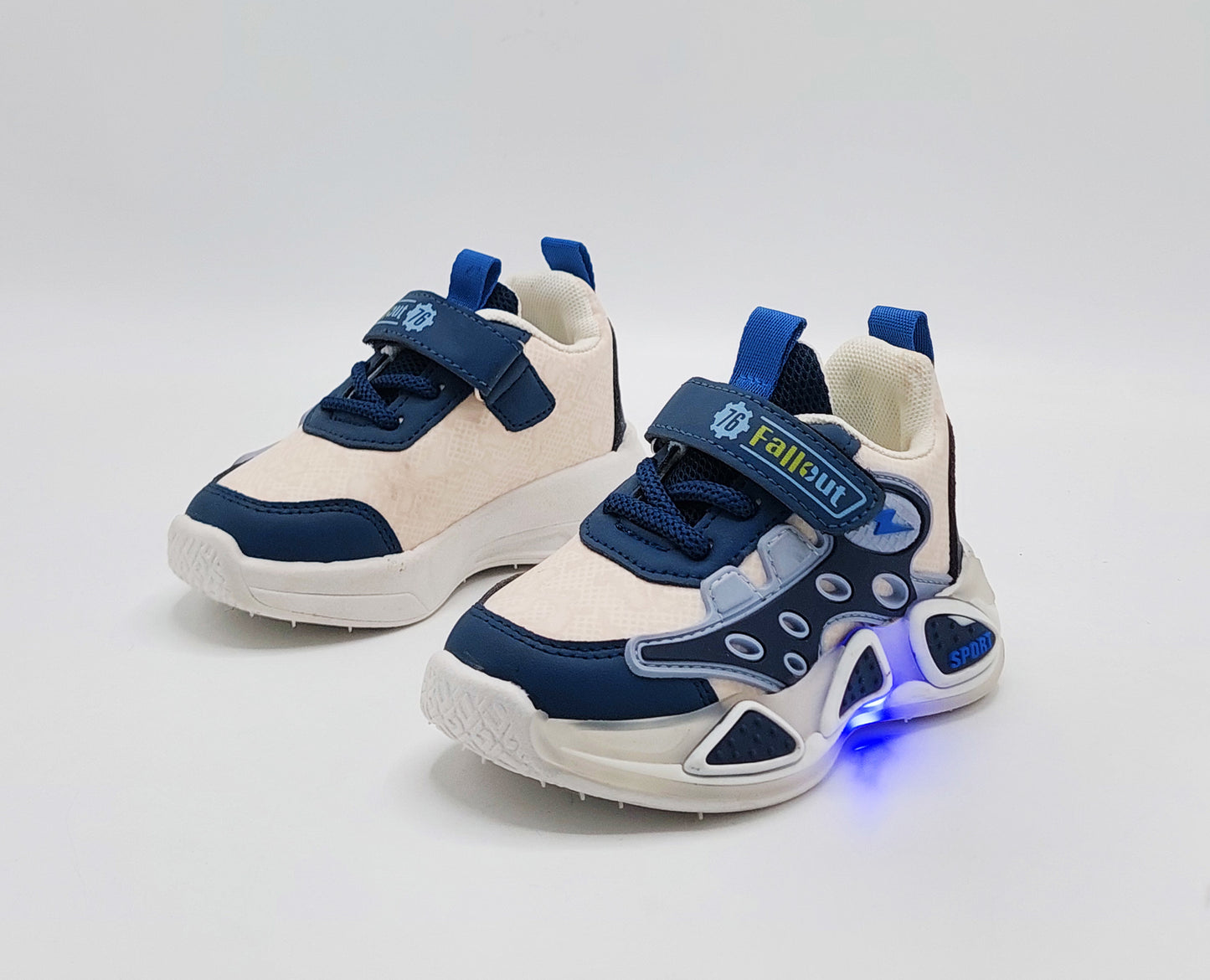 Lights in Sole Trendy Look Sneakers for Kids - OB62