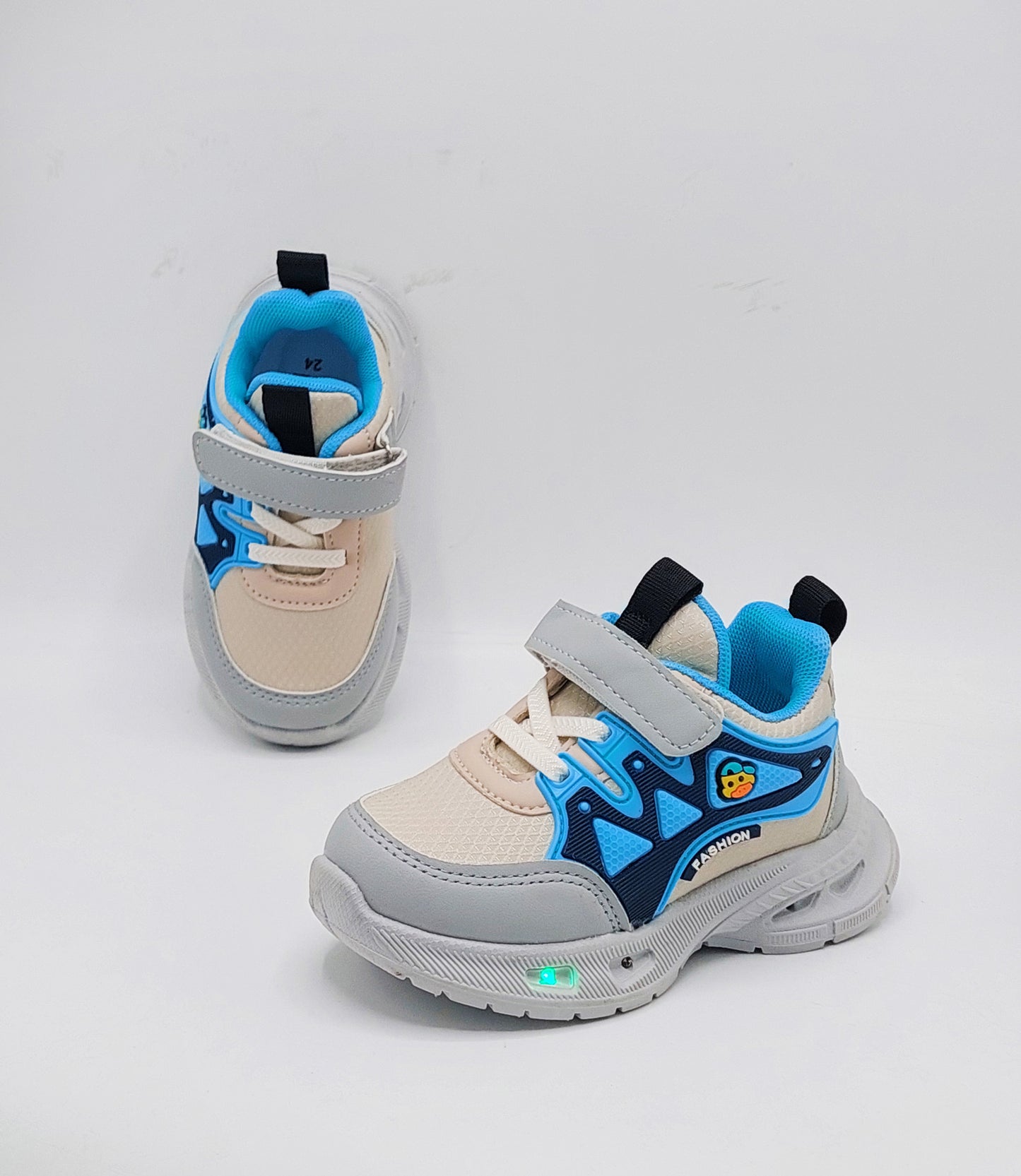 Imported Quality Trendy Look Comfortable Sneakers For Kid's - Y-666