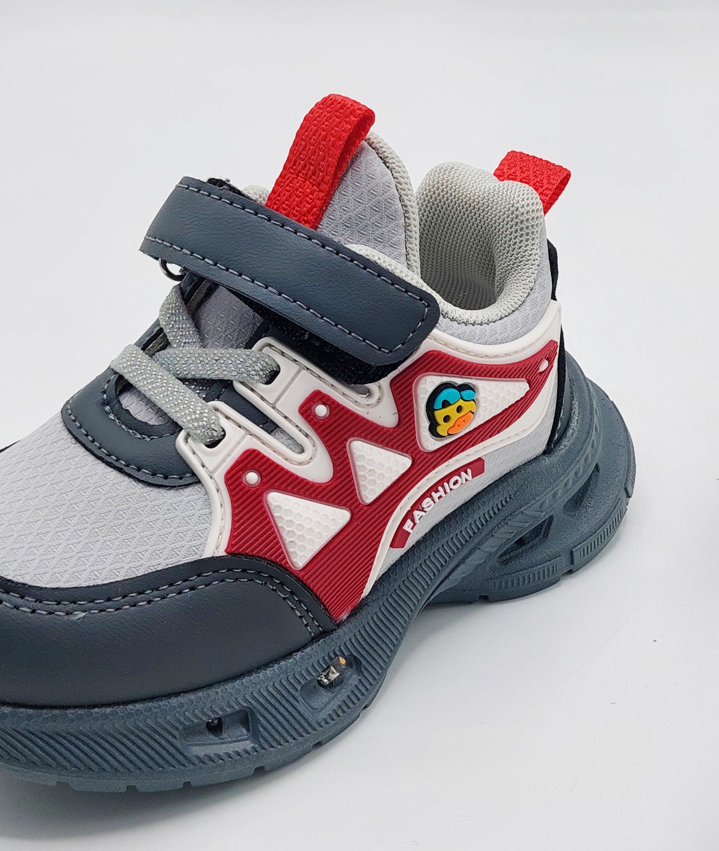 Imported Quality Trendy Look Comfortable Sneakers For Kid's - Y-666