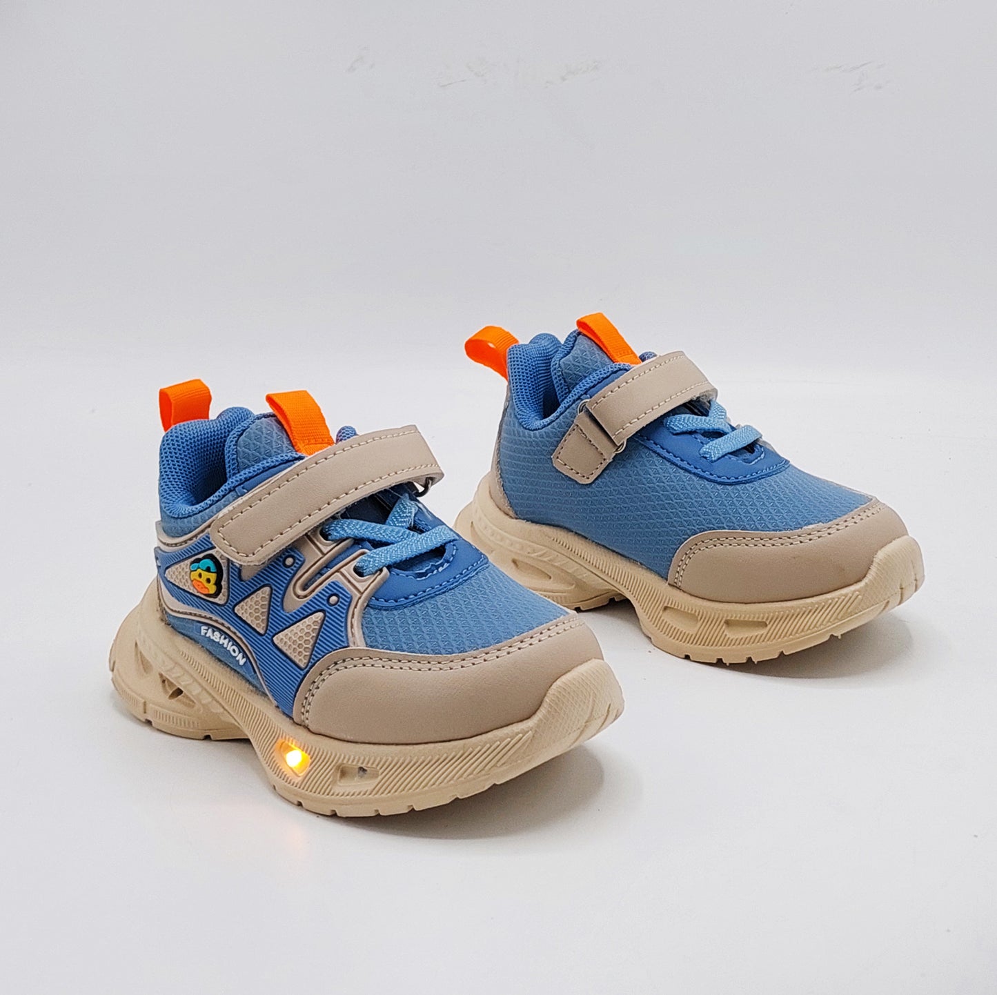 Imported Quality Trendy Look Comfortable Sneakers For Kid's - Y-666