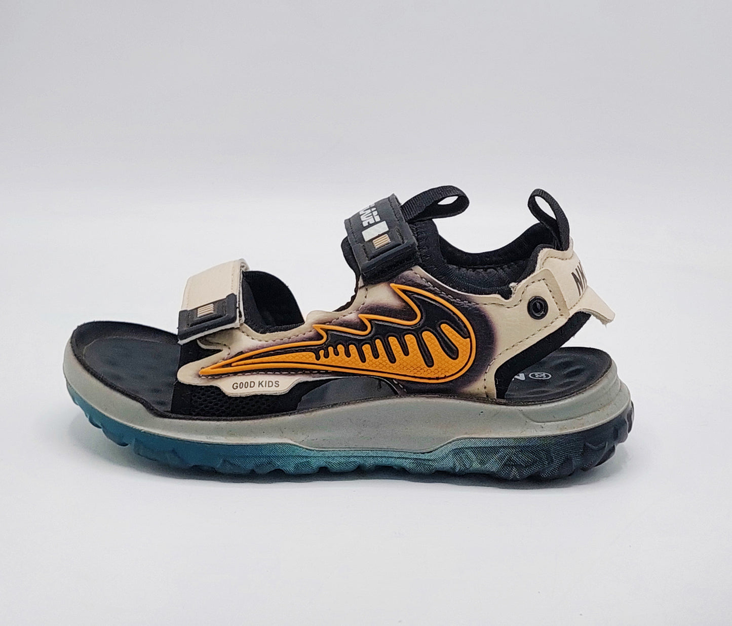 Soft Sole Trendy Look New Design Sandals For Kid's - 88101