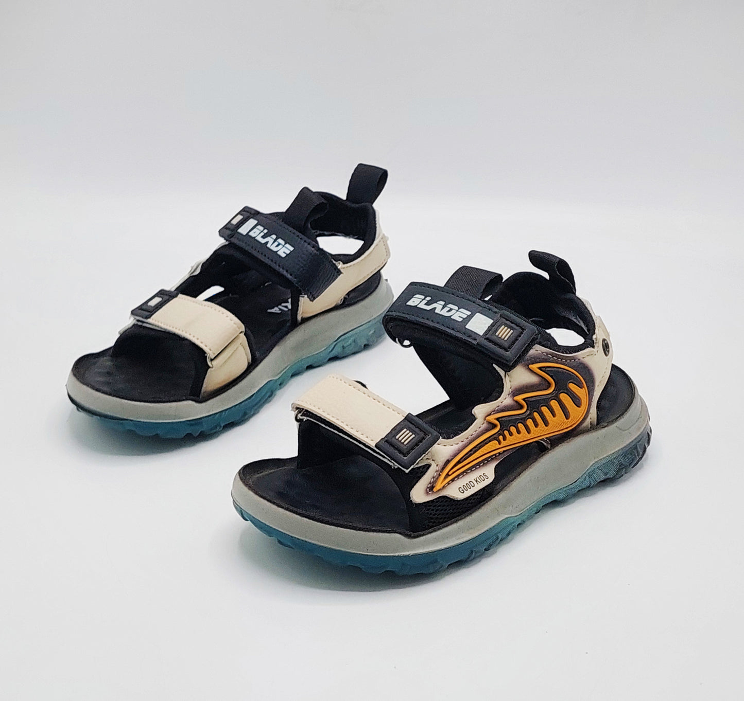 Soft Sole Trendy Look New Design Sandals For Kid's - 88101