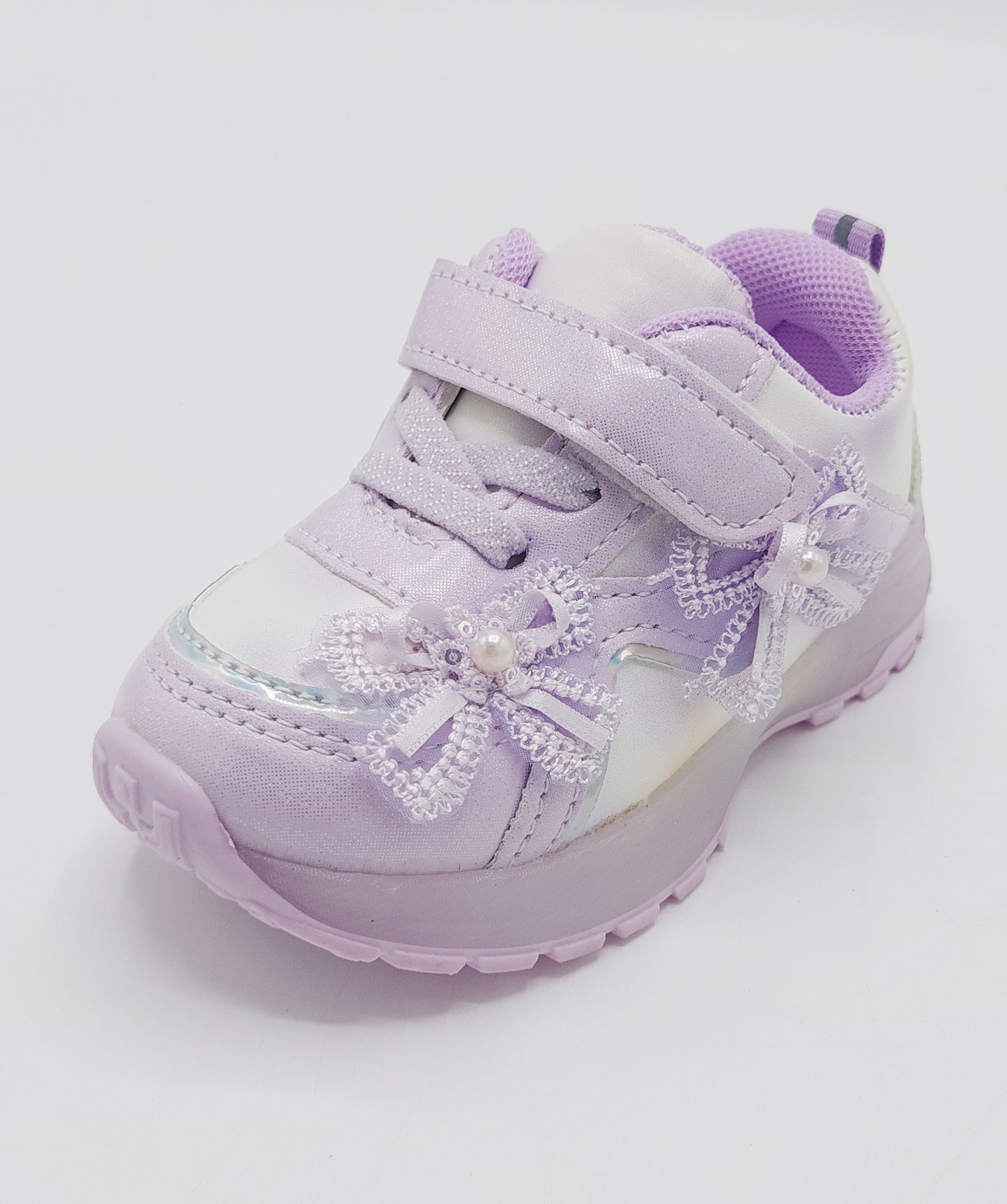 Trendy Looking LED Sole Sneakers For Girls - M13