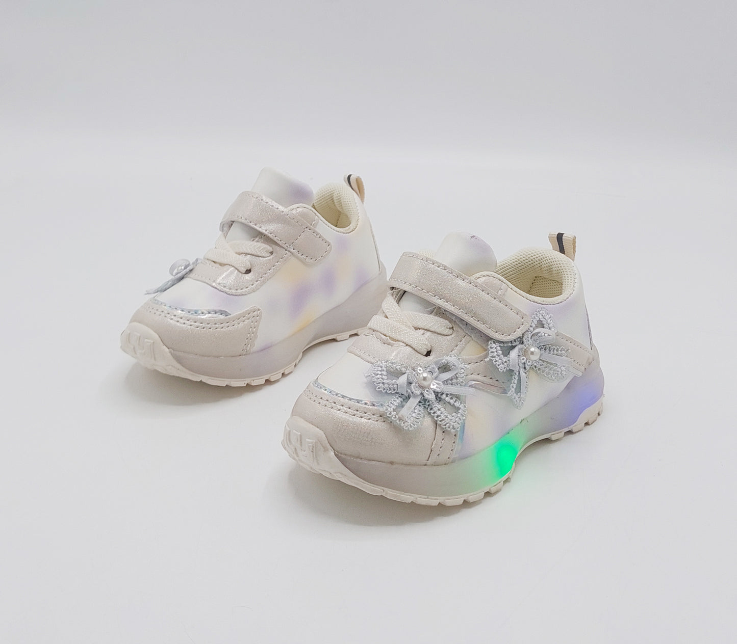 Trendy Looking LED Sole Sneakers For Girls - M13