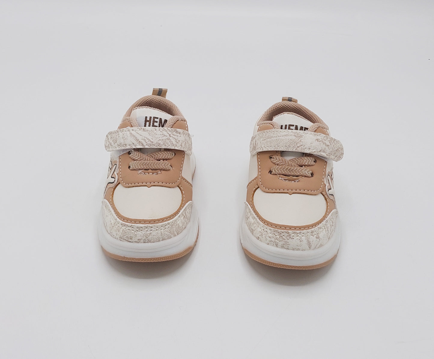 Trendy Looking LED Sole Sneakers For Kids - M14