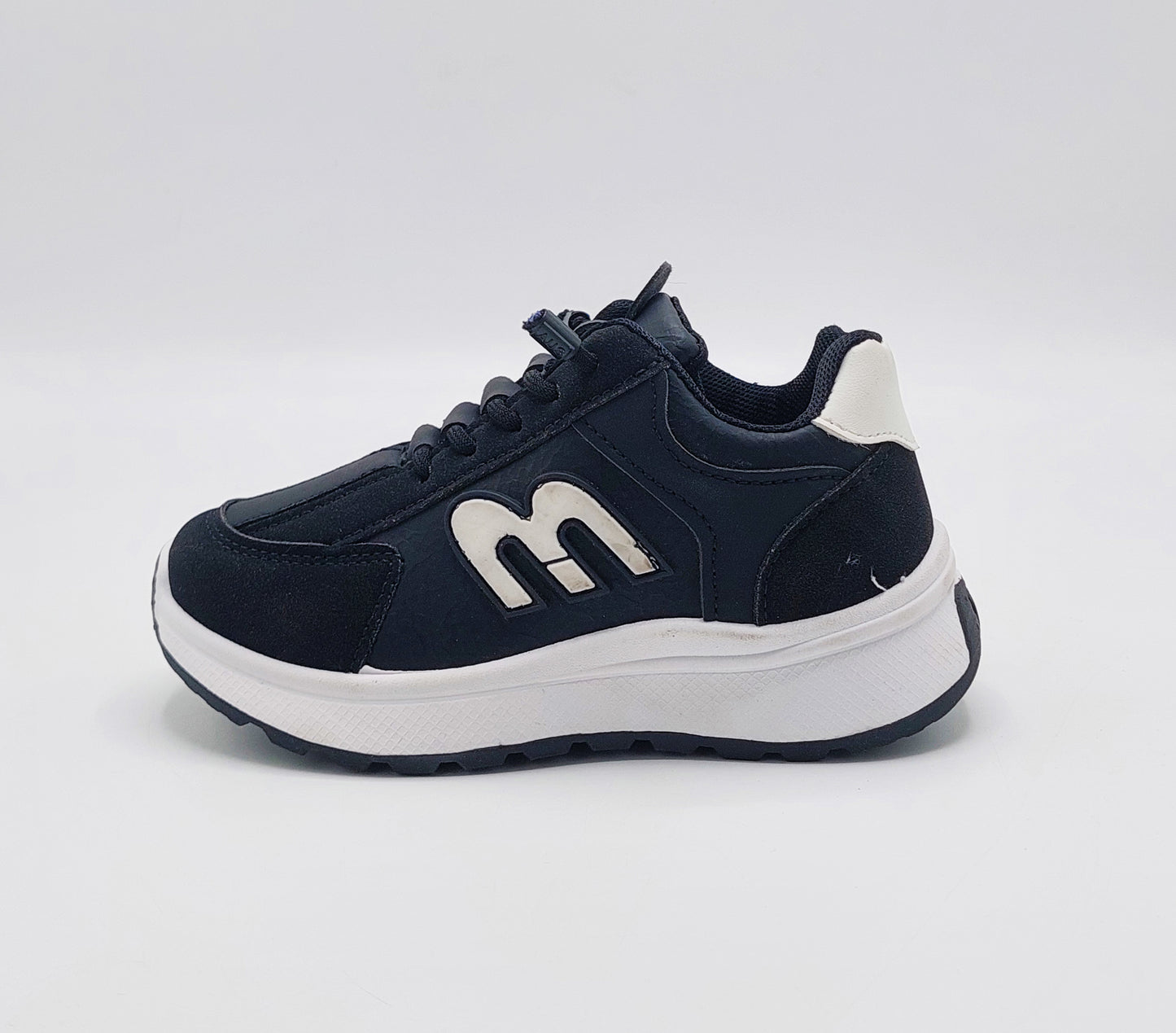 Premium Quality Sneakers For Boys - 83 (Black)