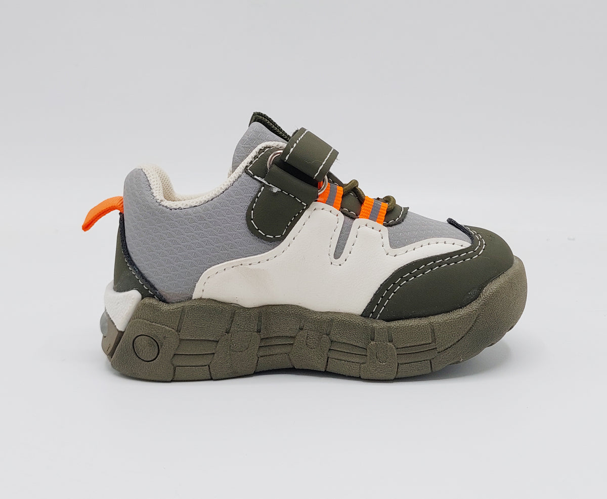 Lights In Sole Trendy Look Sneakers for Kids - BRV1 (Green)