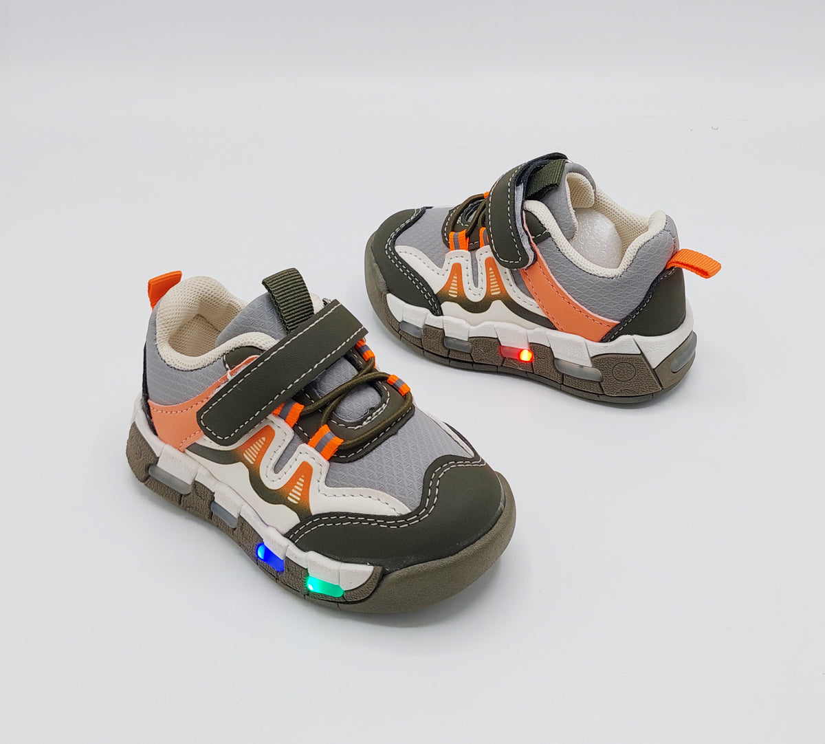 Lights In Sole Trendy Look Sneakers for Kids - BRV1 (Green)