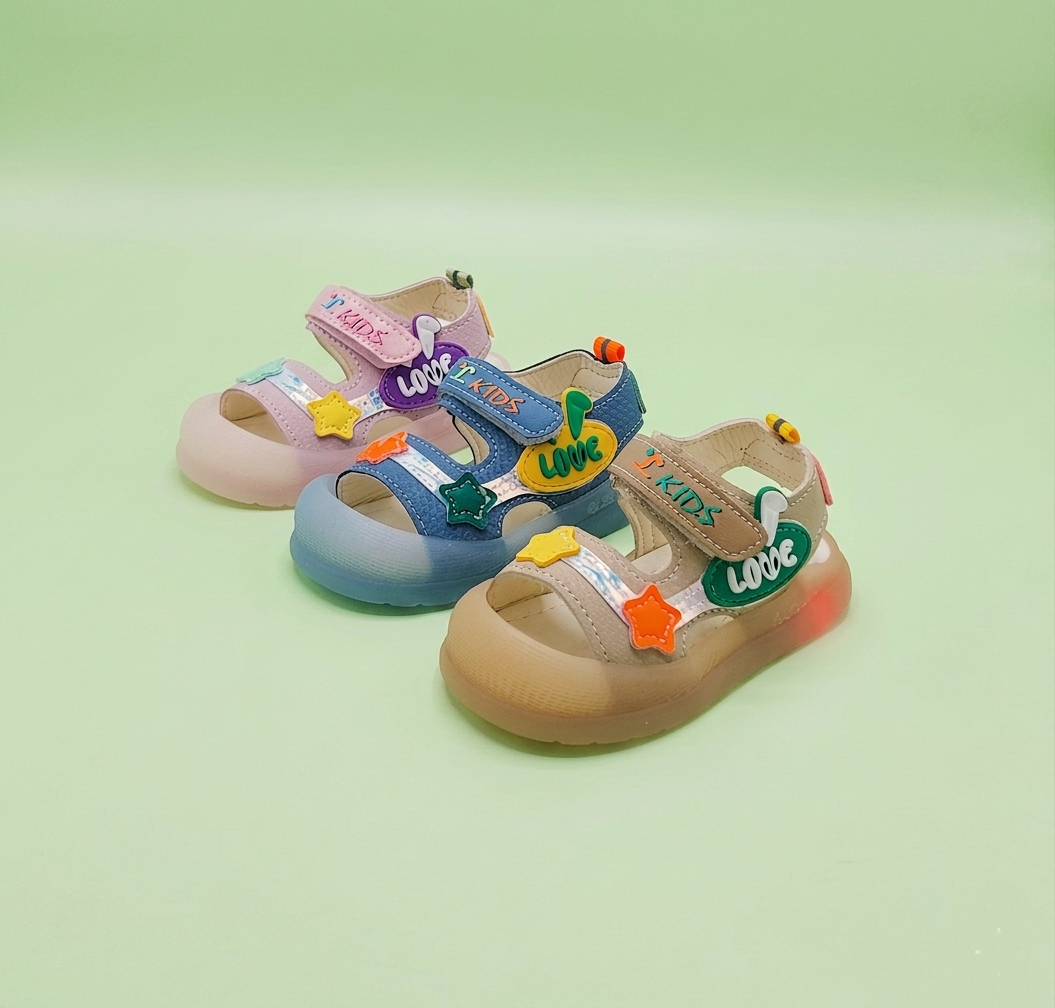 Lights in sole cute design sandals for kids - YC24