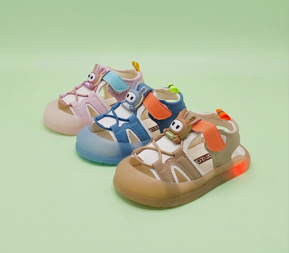 Lights in sole cute design sandals for kids - YC25