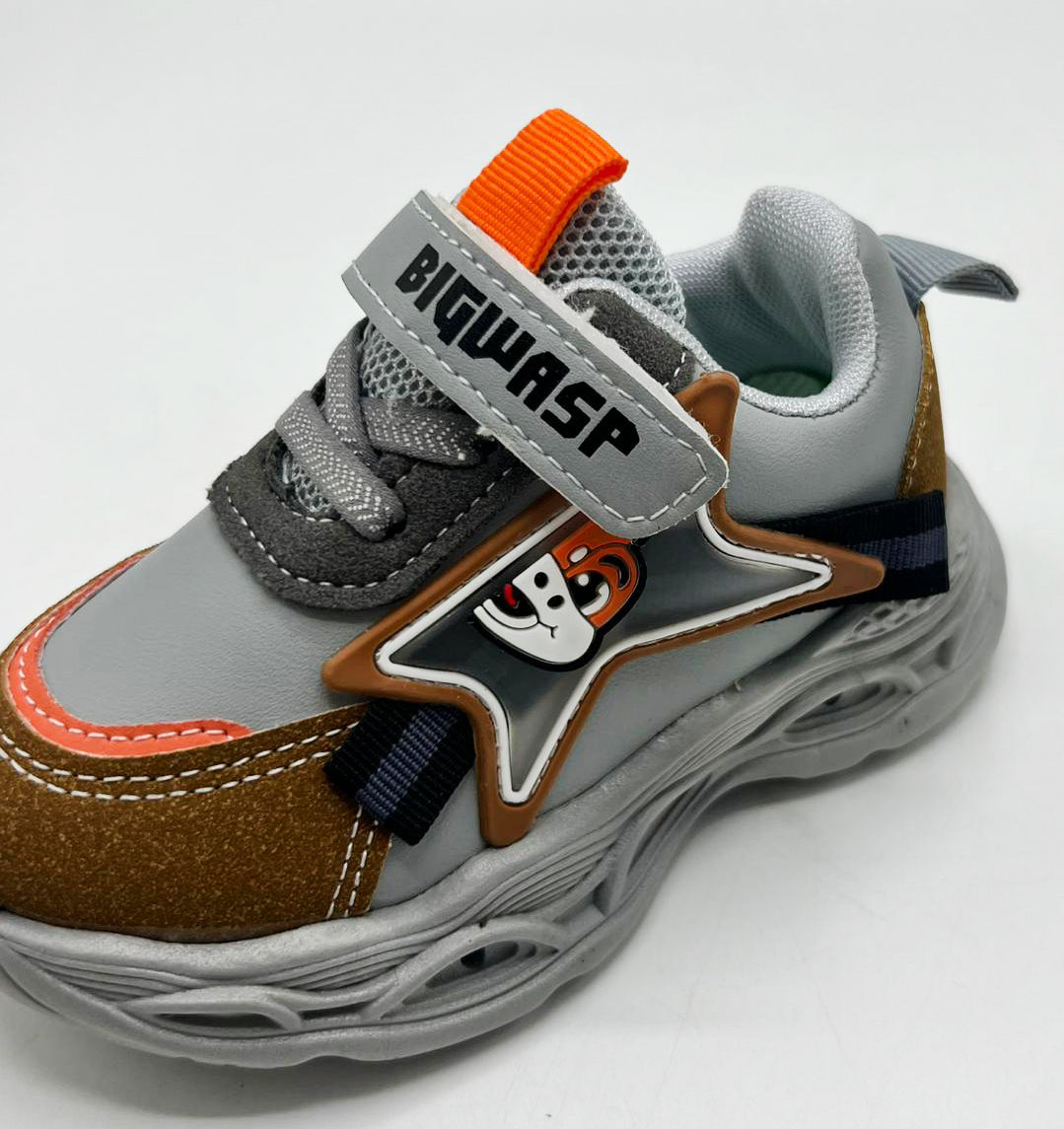 Lights In Sole Trendy Look Sneakers For Kids - AAB303