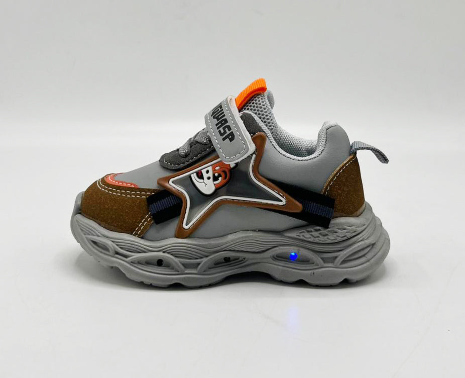 Lights In Sole Trendy Look Sneakers For Kids - AAB303