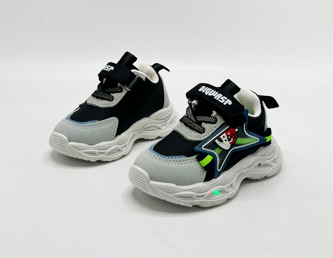 Lights In Sole Trendy Look Sneakers For Kids - AAB303