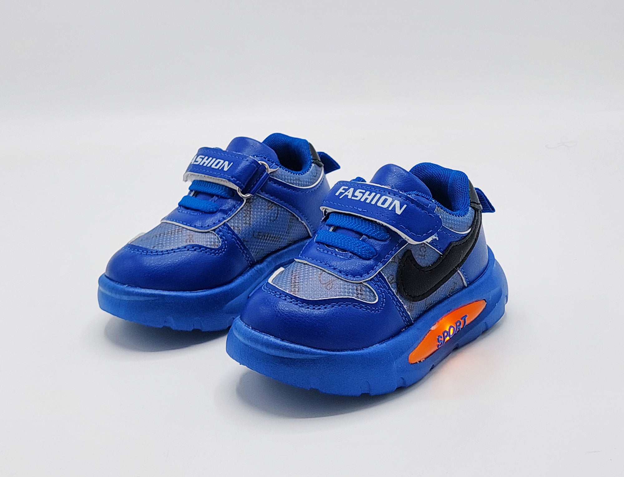 Lights in Sole Trendy Look Sneakers Shoes for Kids - F16