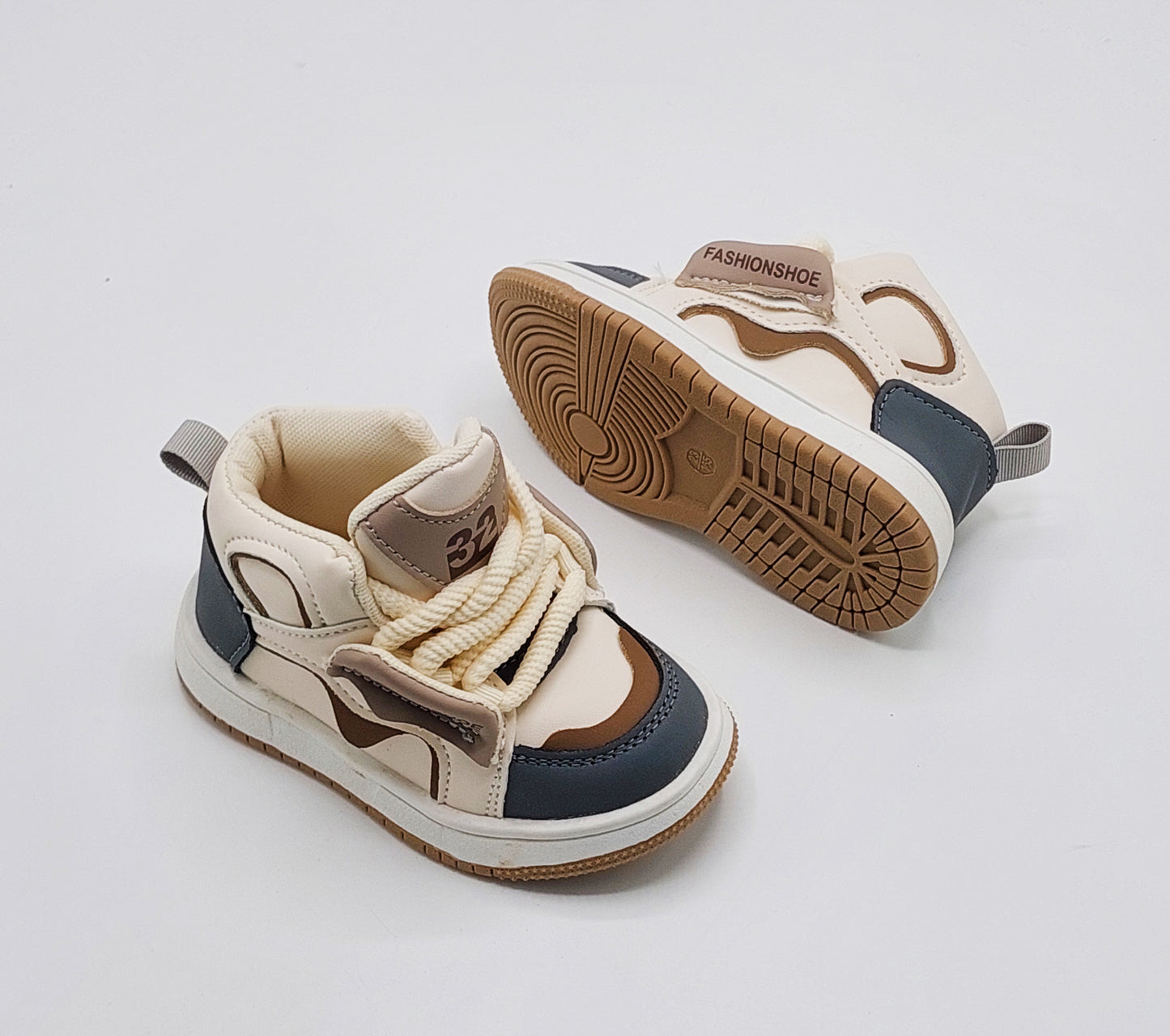 New Trendy Look Sneakers for Cool Kids - YP3