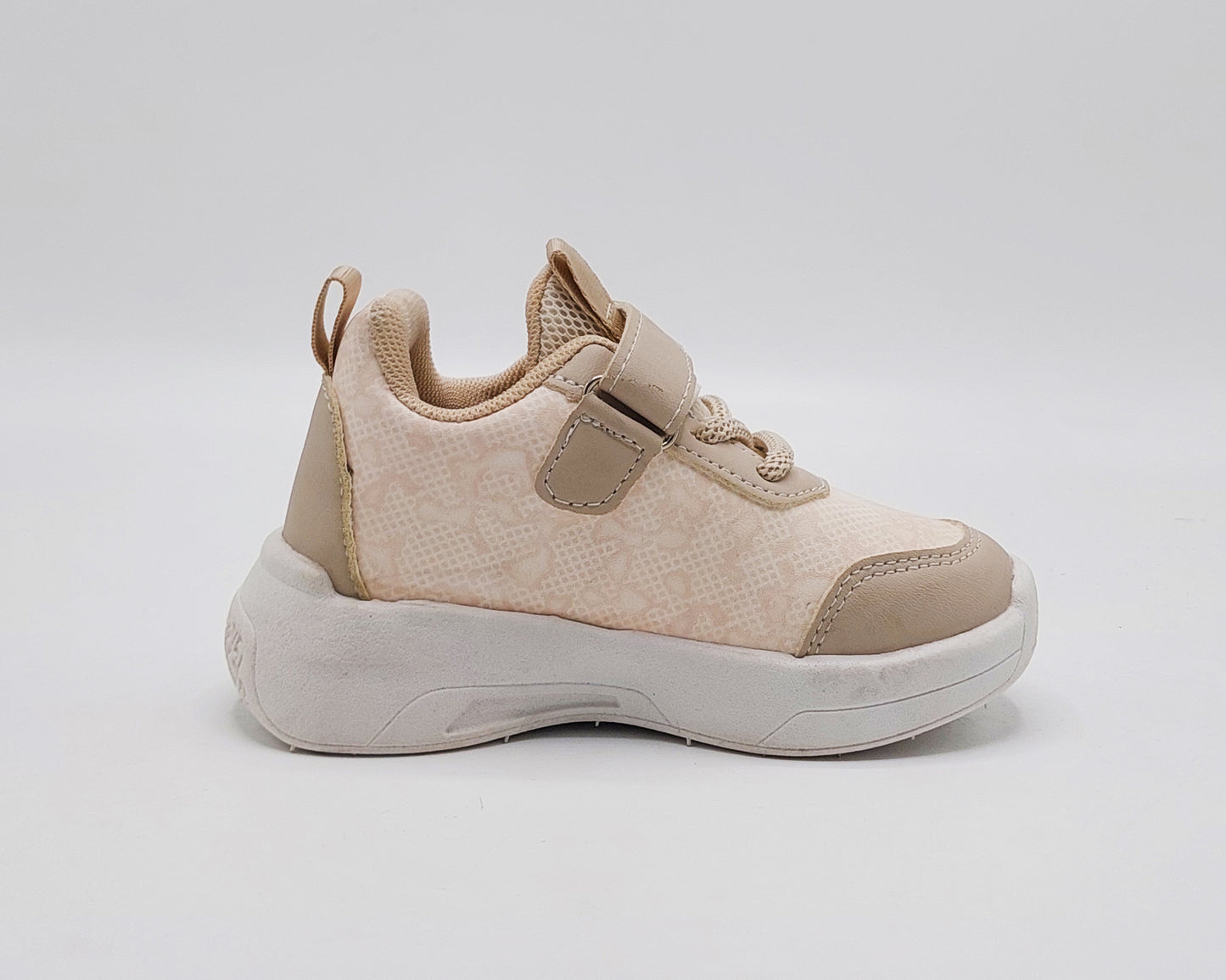 Lights in Sole Trendy Look Sneakers for Kids - OB62