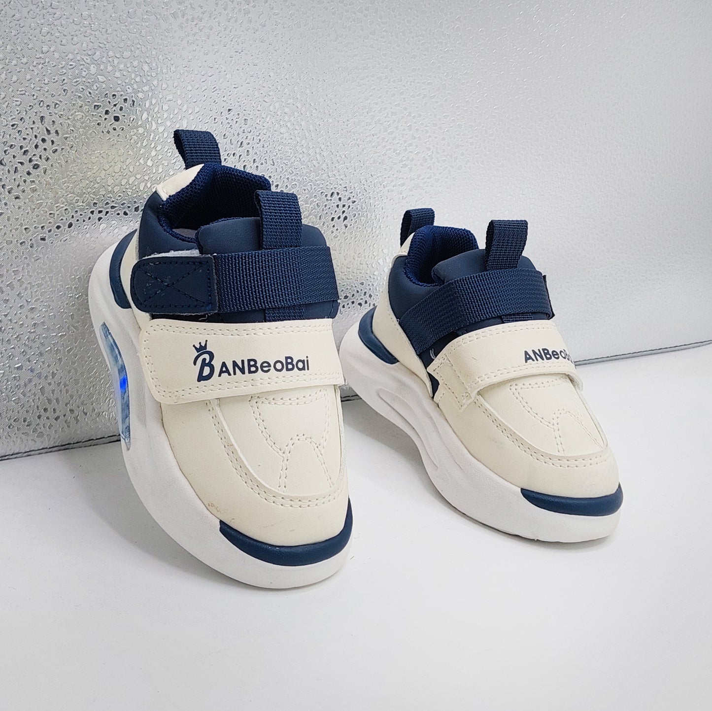 Lights in Sole Trendy Look Sneakers Shoes For Kids - AHS532 (Blue)