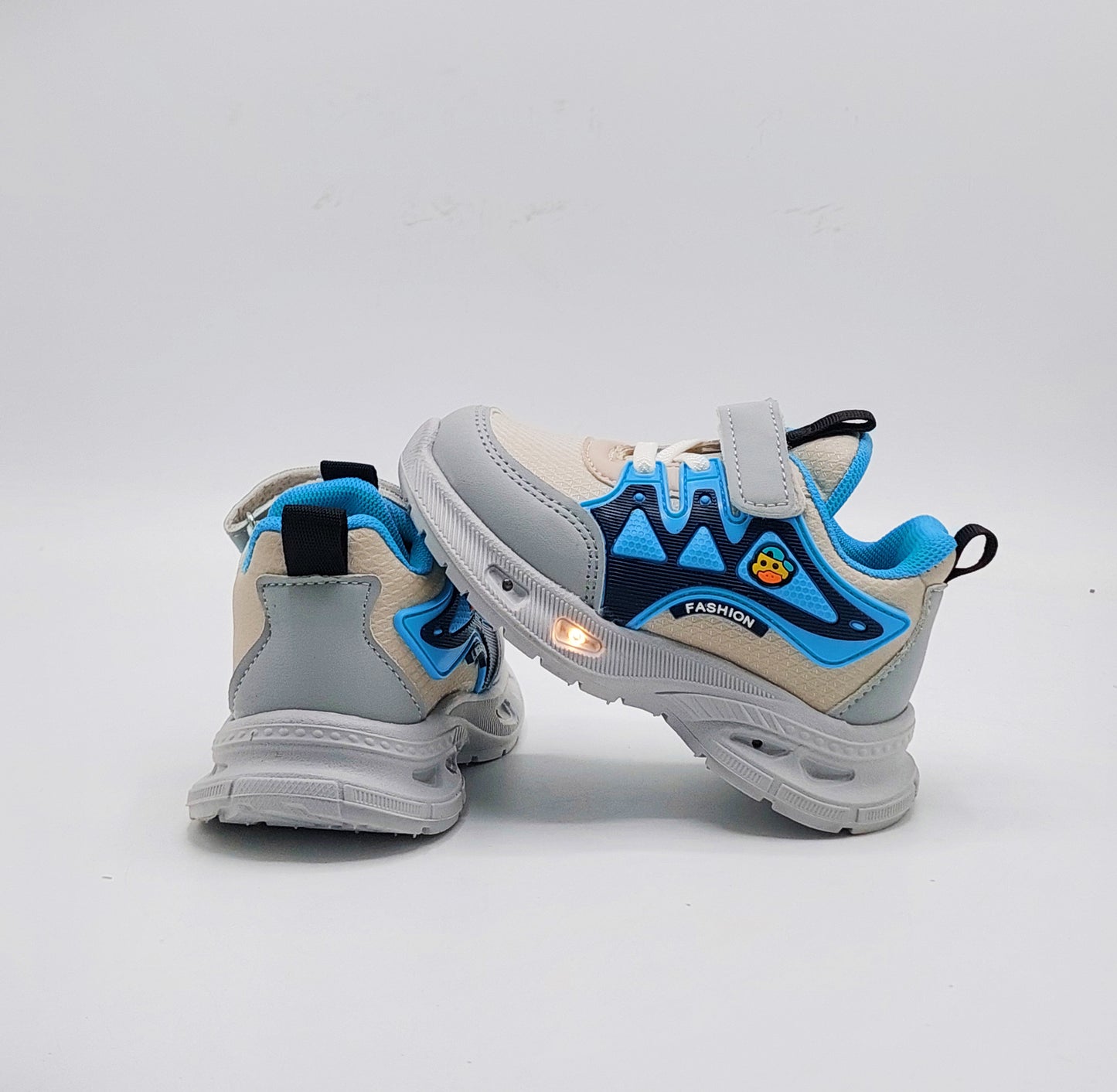 Imported Quality Trendy Look Comfortable Sneakers For Kid's - Y-666