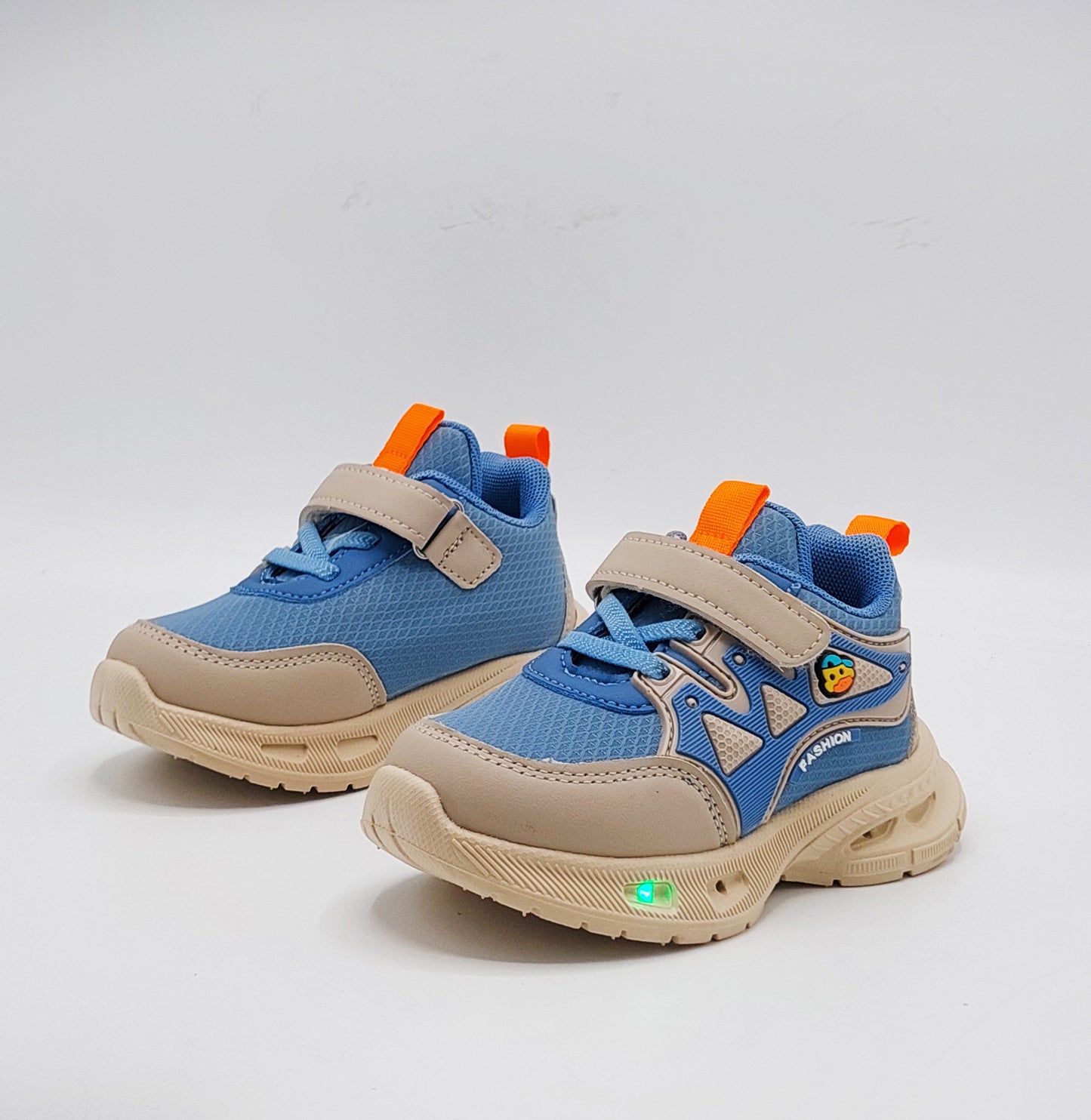 Imported Quality Trendy Look Comfortable Sneakers For Kid's - Y-666