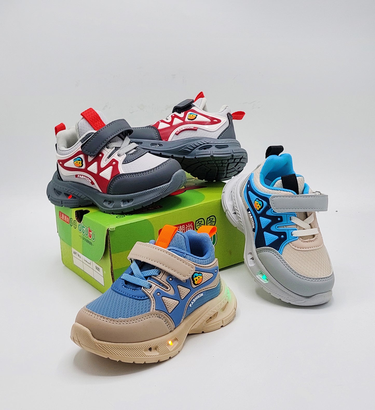 Imported Quality Trendy Look Comfortable Sneakers For Kid's - Y-666