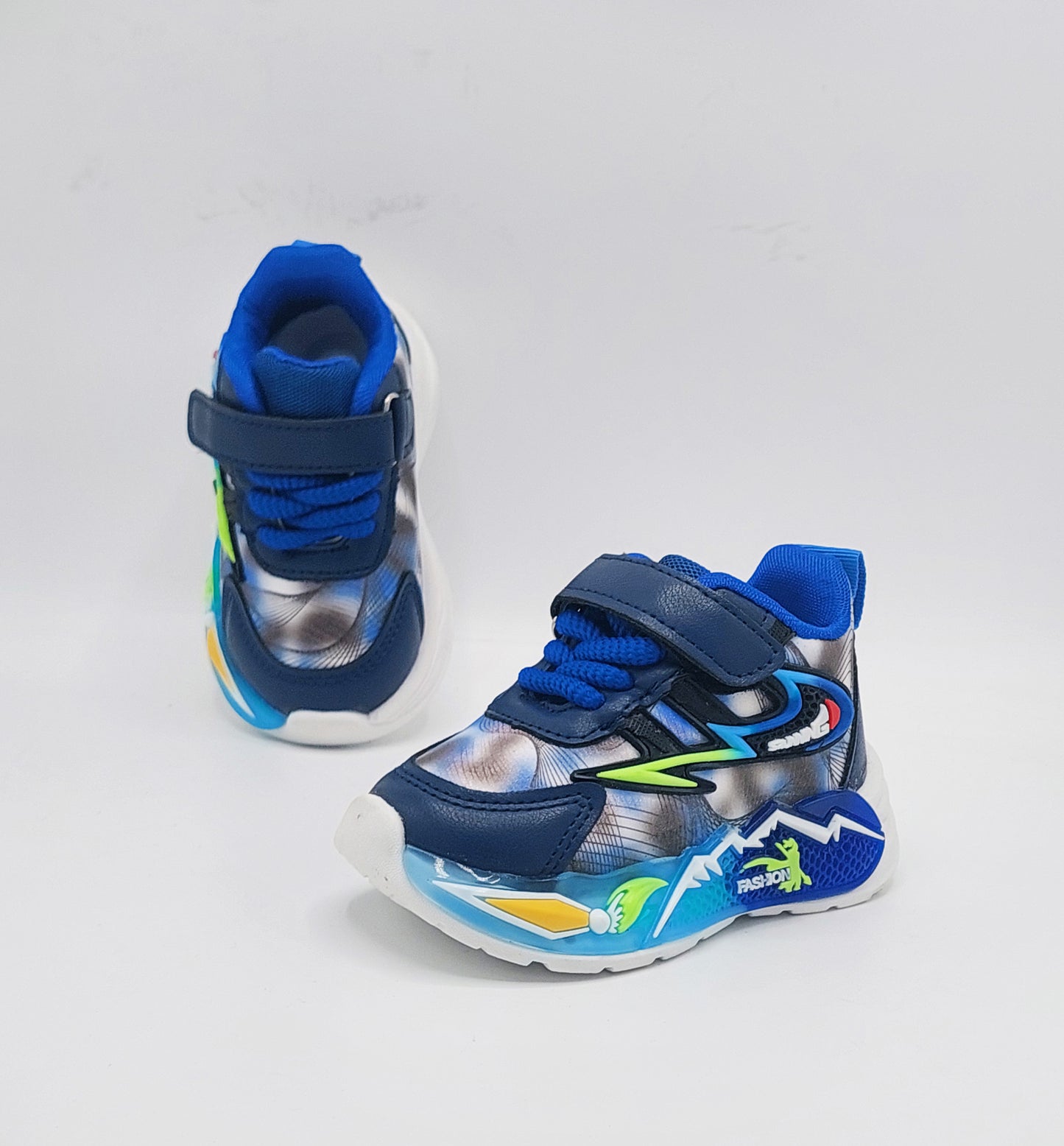 Lights In Sole Trendy Look Premium Quality Sneakers For Boys And Girls - YD5 (Blue)