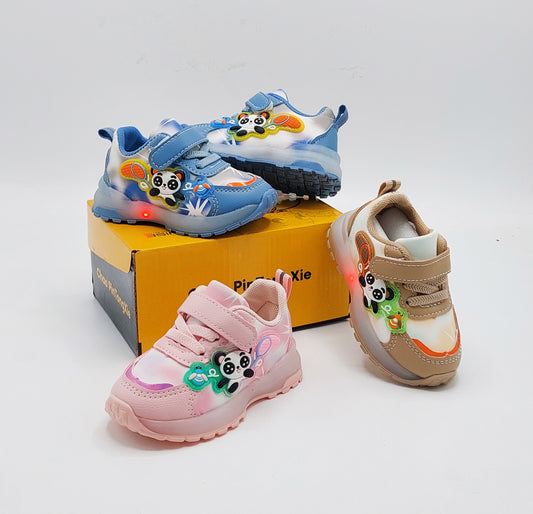 Light In Sole Trendy Look Cute Design Sneakers For  Little Kid's - 812