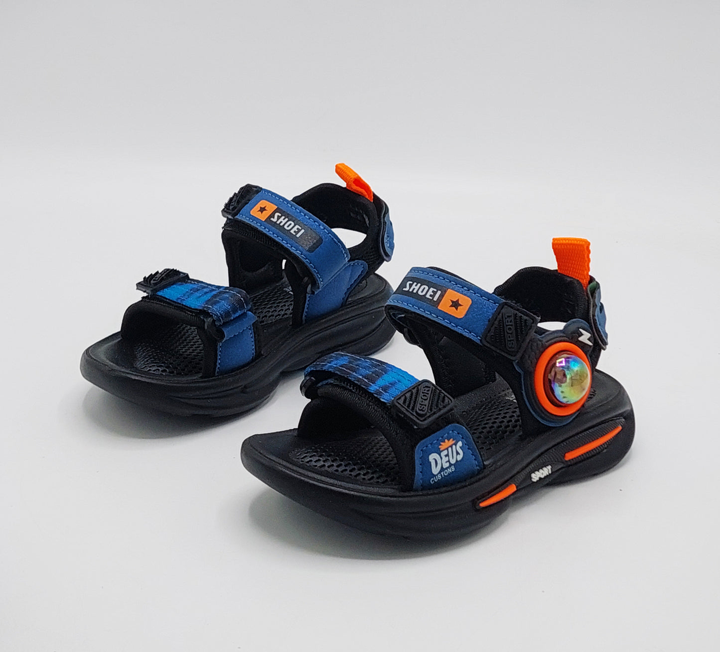 Soft Sole Trendy Look New Design Sandals For Kid's In Three Different Colours - 515B